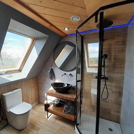 Nad Termami Villa Dzianisz Екстериор снимка
