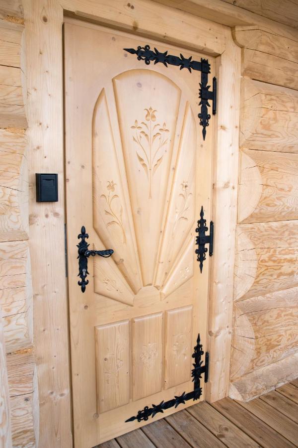 Nad Termami Villa Dzianisz Екстериор снимка