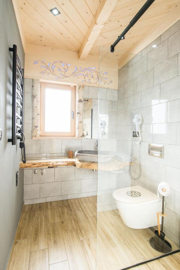 Nad Termami Villa Dzianisz Екстериор снимка