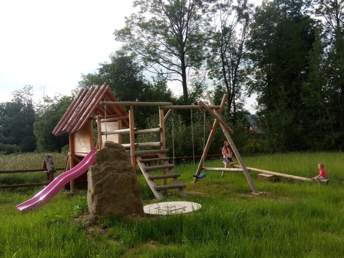 Nad Termami Villa Dzianisz Екстериор снимка